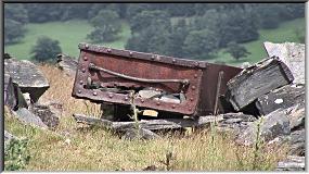 Rail truck