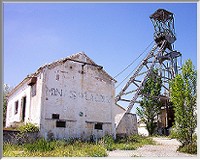 Engine house and headframe at La Cruz mine